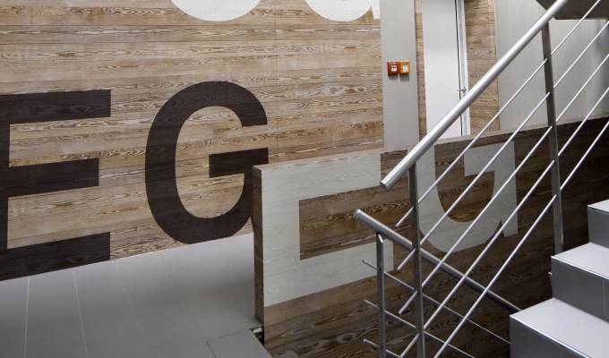 Digitaldruck auf Holz Auch für kreative Ideen haben wir den richtigen Holzwerkstoff: Drucken Sie Ihr Wunschmotiv auf Ihren Wunschträger – Foto, Dekore, Logo und vieles mehr. Wir sind gespannt auf Ihre Pläne!